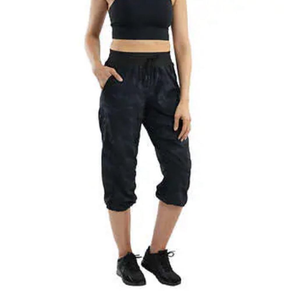 Spyder Ladies' Active Woven Black Grey Camo Capris Size XXL